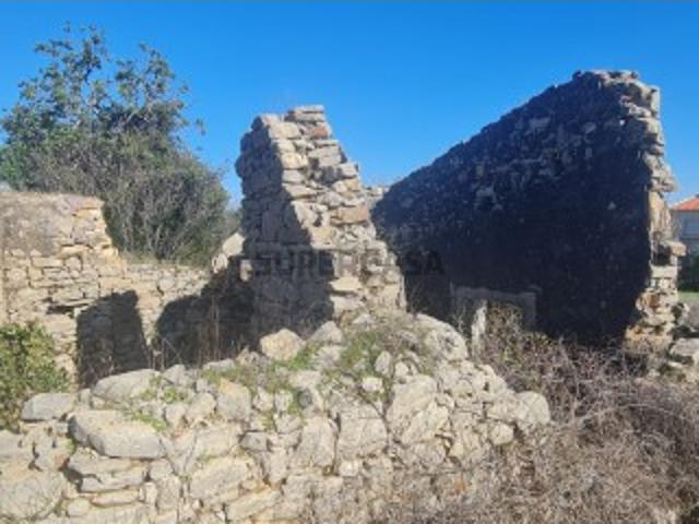 Quintinha com ruína e terreno de 1.700 m2 | São Brás de Alportel, Algarve