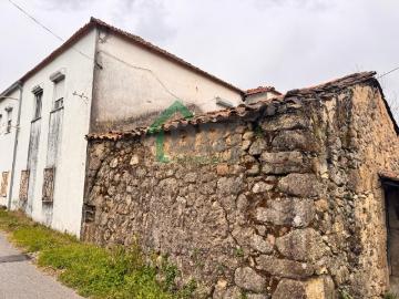 Quintinha com terreno na Covilhã