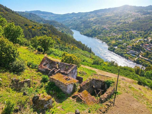 Quintinha com vista fabulosa para o Douro 226m² Tarouquela
