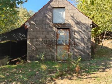 Quintinha com 12.770 m² em Barrosas Santo Estêvão, Lousada