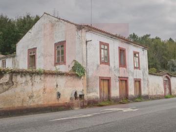Quintinha com 20.000m² em Covelos, Lousã