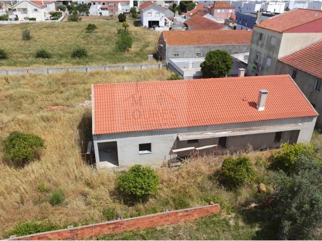 Quintinha com 7654 m2 em Loures