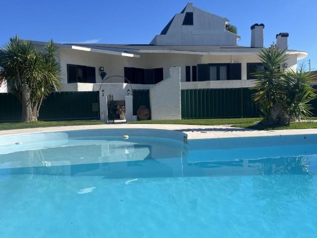 Quintinha de charme, T6, com piscina, com a área de construç. 0m² Vale de santarém