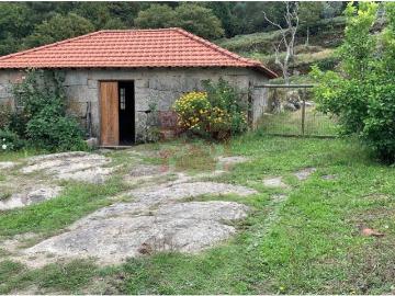 Quinta à venda em Cinfães