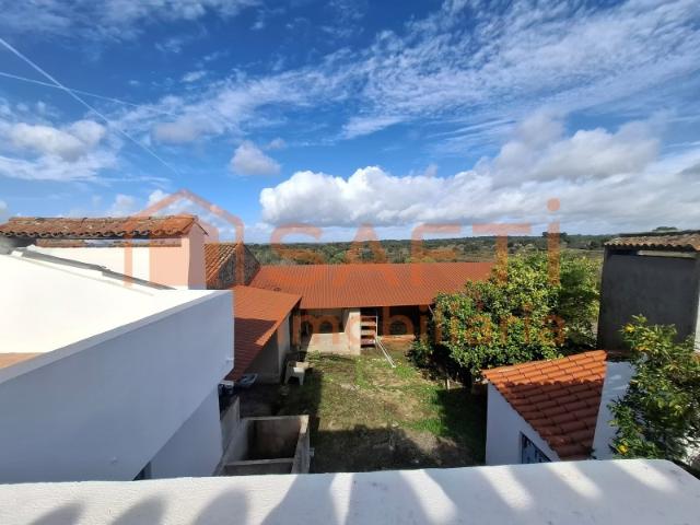 Quintinha em Arez / Nisa