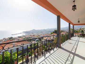 Quintinha isolada, estilo madeirense, localizada numa presti. 611m² Santa Maria Maior Funchal