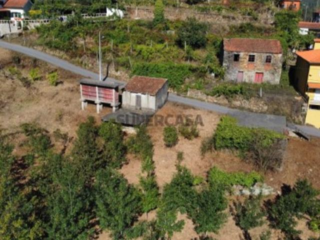 Quintinha p/ construção Oliveira de Frades