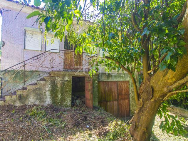 Quintinha para restauro em Vila Verde