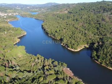 Quintinha próxima da Barragem de Fagilde, Rio Dão
