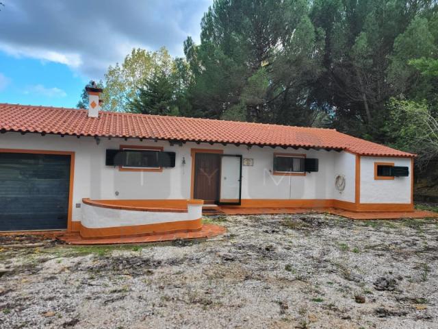 Quintinha rural a pouca distância da Albufeira de Castelo de Bode ideal para quem valoriza paz e sossego