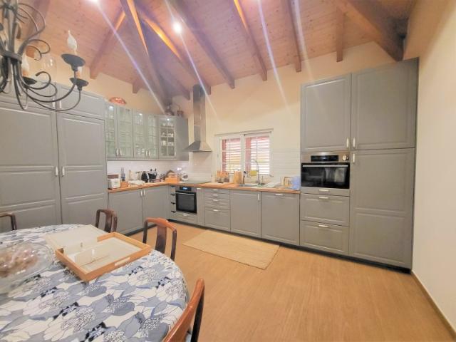 Quintinha T3, com 34.000 m2, a 3 km de Santiago do Cacém