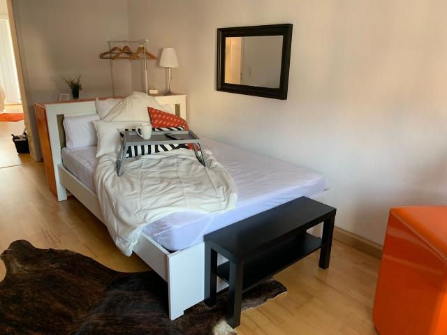 Quirky studio in very best area of Dusseldorf with Balcony, Dusseldorf Amsterdam Apartments for Rent