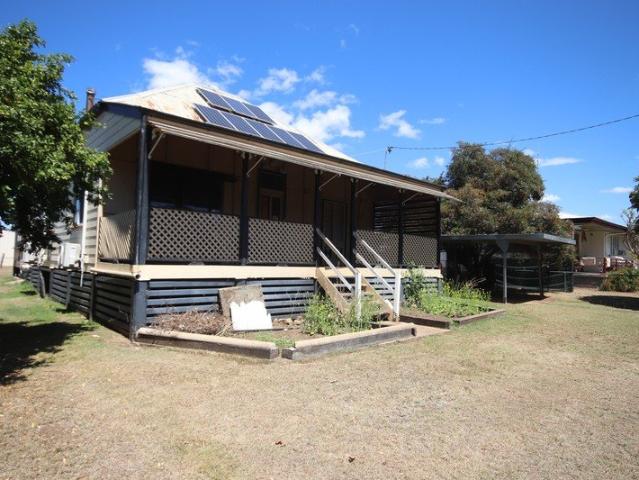 Quirky Queenslander in Fantastic Location