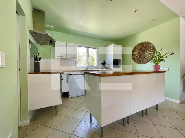 QUISSAC: Villa T6 de 133m² sur terrain paysager de 1166m² 133m² Quissac