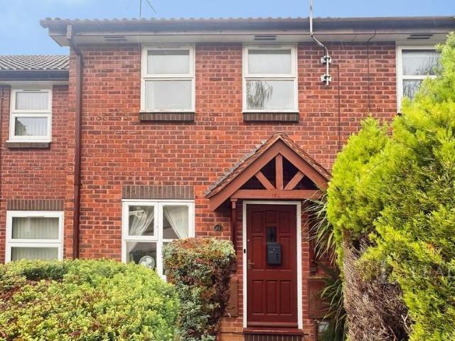 Quisters, Lyppard Hanford, Worcester. 2 bed terraced house to rent £1,100 pcm £254 pw