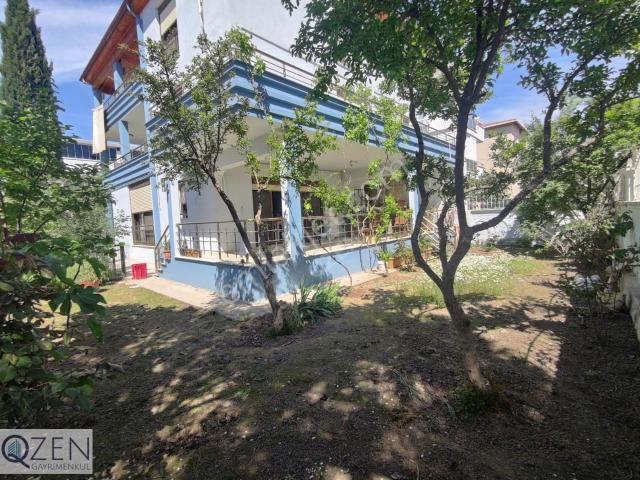 Qzen' Den 336 M² Arsa İçerisinde Tek Müstakil 5+1 Tripleks Villa
