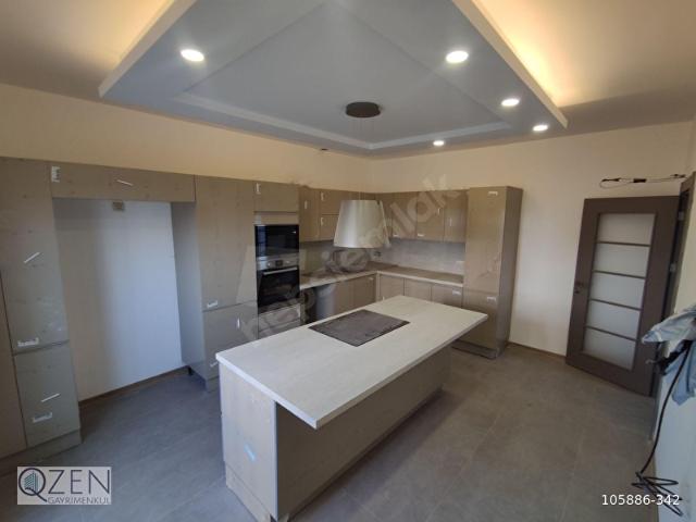 Q'ZEN DEN GENİŞ BAHÇELİ ADA MUTFAKLI KÖŞE 270 M2 5+1 VİLLA