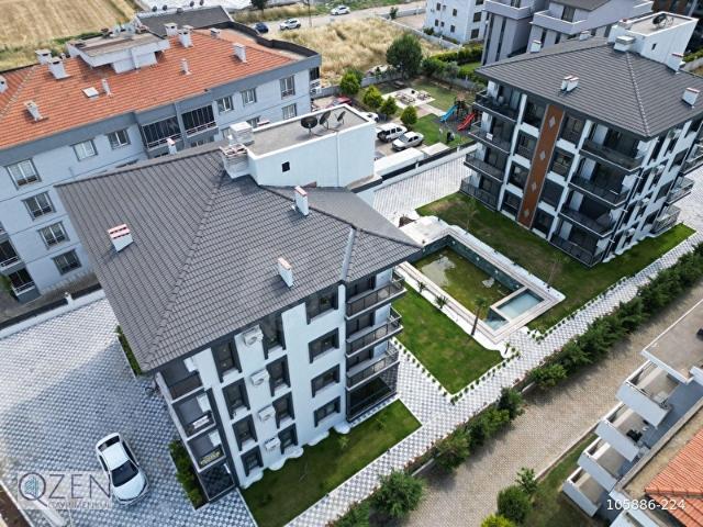 Q'ZEN DEN HAVUZLU SİTE İÇERİSİNDE ARAKAT 135 M2 3+1 DAİRE