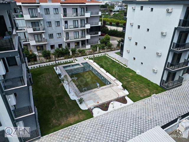 Q'ZEN DEN HAVUZLU SİTE İÇERSNDE SIFIR 135 M2 ARAKAT 3+1 DAİRELER