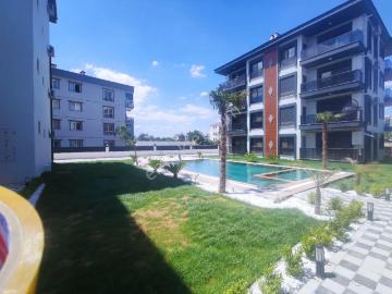 Q'zen Den Havuzlu Site İçersnde Sıfır 100 M2 2+1 Yüksek Giriş