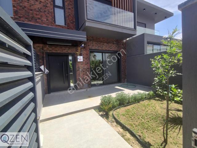 Q'zen Den Park Cepheli Müstakl Giriş Ve Havuzlu 170 M2 3+1 Villa