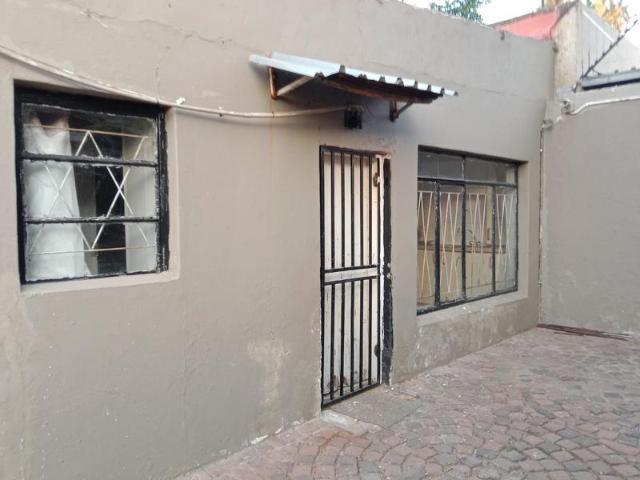 R3 500 | 1 Bedroom Apartment / Flat For Rent in Kensington, Johannesburg