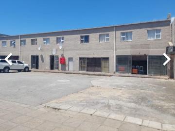 R3,000 pm 1 Bedroom Apartment To Let in Uitenhage Central
