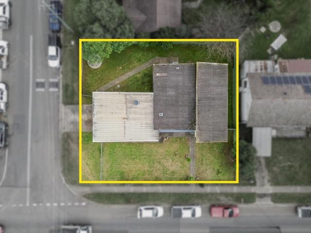 R3 Zoned Corner Block Exceptional Opportunity in the Heart of Austral