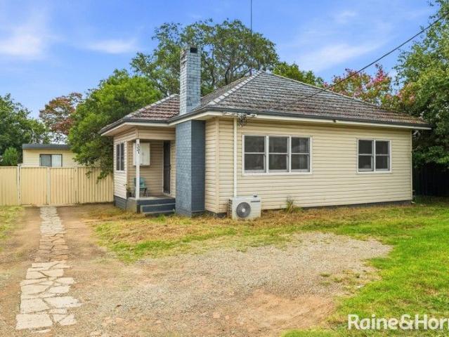 R3 Zoned Dual Dwelling Opportunity!
