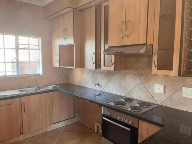 R10 000 | 2 Bedroom Townhouse For Rent in Farrar Park, Boksburg