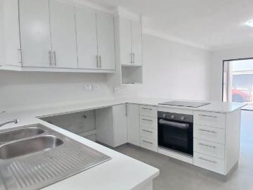 R10,500 pm 1 Bedroom Townhouse To Let in Kloof