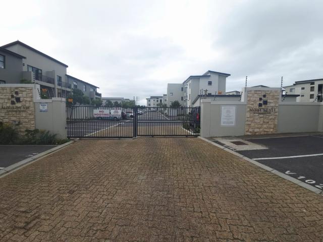 R11,000 pm 2 Bedroom Apartment To Let in Burgundy Estate