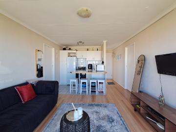R10,000 pm 2 Bedroom Apartment To Let in Westcliff