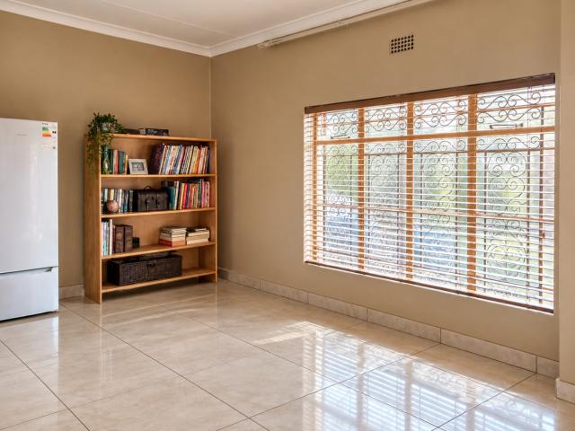 R11 500 | 3 Bedroom House For Rent in Discovery, Roodepoort
