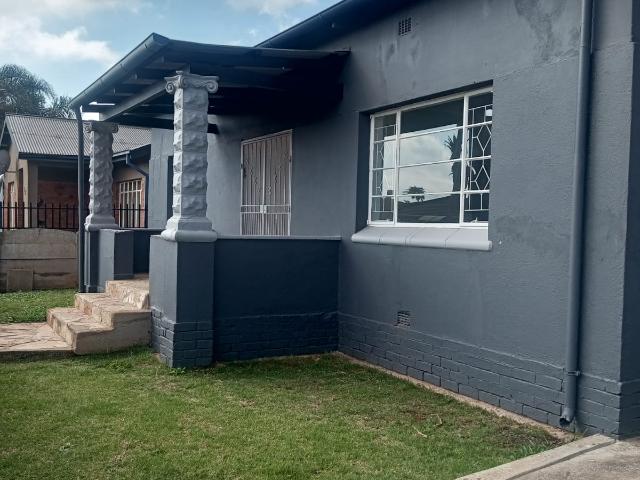 R12 100 | 3 Bedroom House For Rent in Geduld Ext 1, Springs
