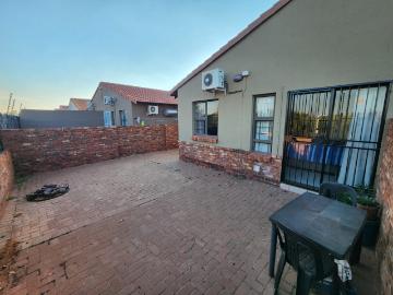 R12,300 pm 2 Bedroom House To Let in Kathu