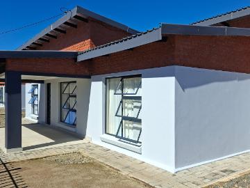 R12,500 pm 3 Bedroom House To Let in Selosesha