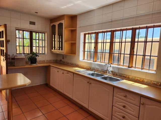R13 000 | 3 Bedroom House For Rent in Kensington, Johannesburg