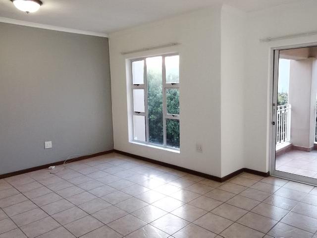 R13 500 | 2 Bedroom Apartment / Flat For Rent in Honeydew, Roodepoort