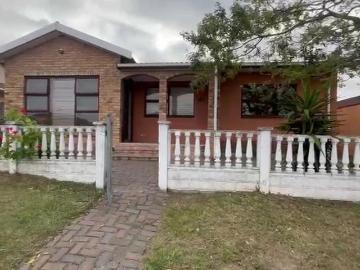 R13 500 | 3 Bedroom House For Rent in Sarepta, Kuilsriver