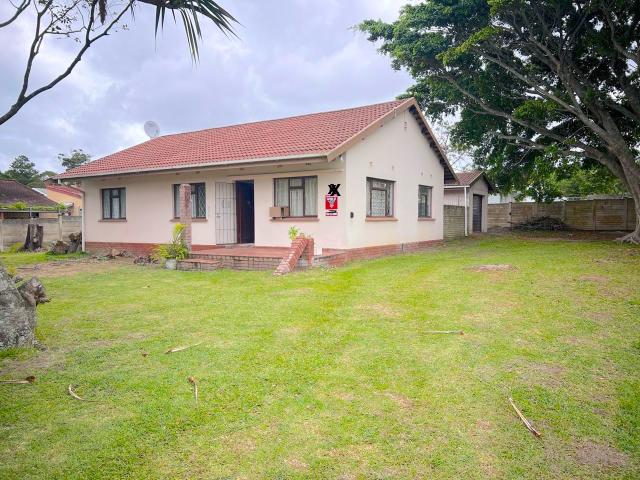 R14 150 | 3 Bedroom House For Rent in Margate, Margate