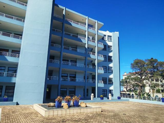 R13 150 | 4 Bedroom Apartment / Flat For Rent in Manaba Beach, Margate