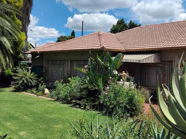 R20 000 | 4 Bedroom House For Rent in Elspark, Germiston