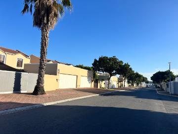 R16,500 pm 3 Bedroom House To Let in Parklands