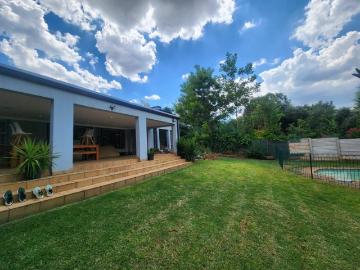 R16 500 | 3 Bedroom House For Rent in Blairgowrie, Randburg