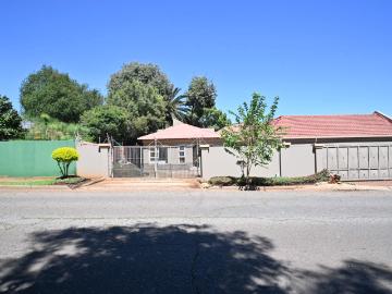 Emmarentia, City of Johannesburg Metropolitan Municipality, Gauteng, South Africa