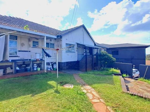 R18 000 | 5 Bedroom House For Rent in Bluff, Durban