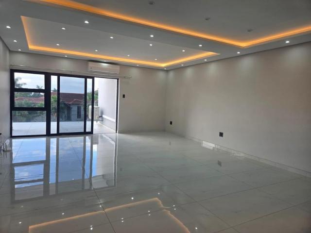 R20 000 | 2 Bedroom Apartment / Flat For Rent in Umhlanga Central, Umhlanga