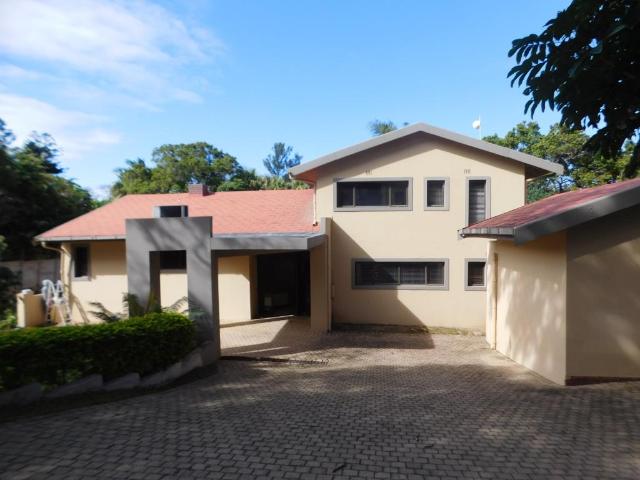 R22,000 pm 3 Bedroom House To Let in Amanzimtoti