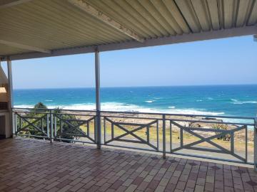 R22 150 | 3 Bedroom Apartment / Flat For Rent in Uvongo Beach, Uvongo